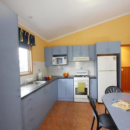 Windang Tourist Park Hotel Room photo