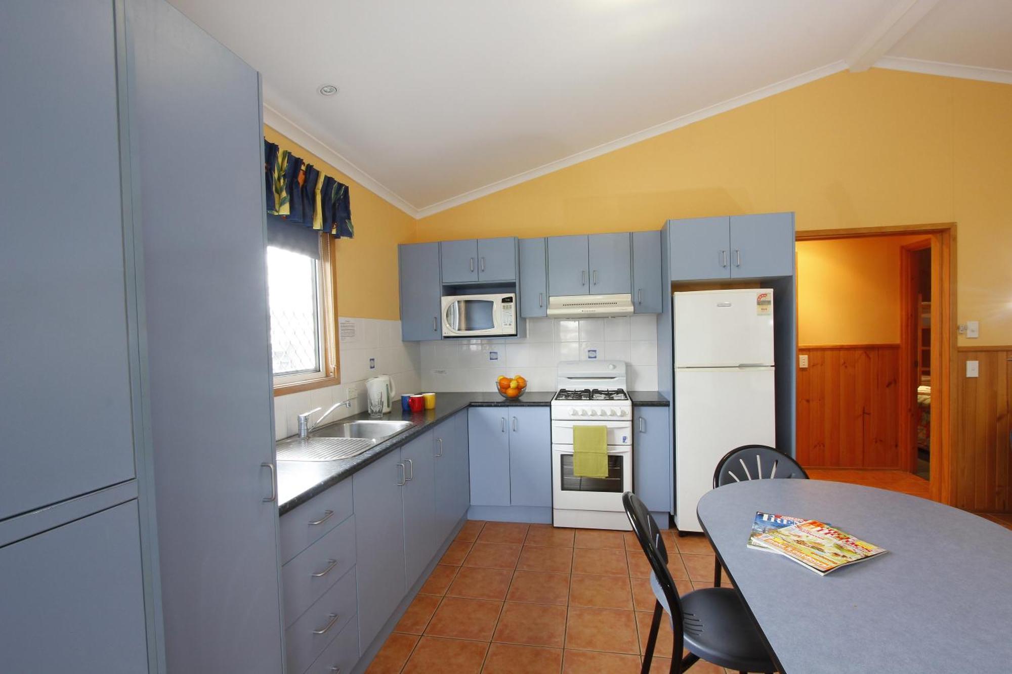 Windang Tourist Park Hotel Room photo