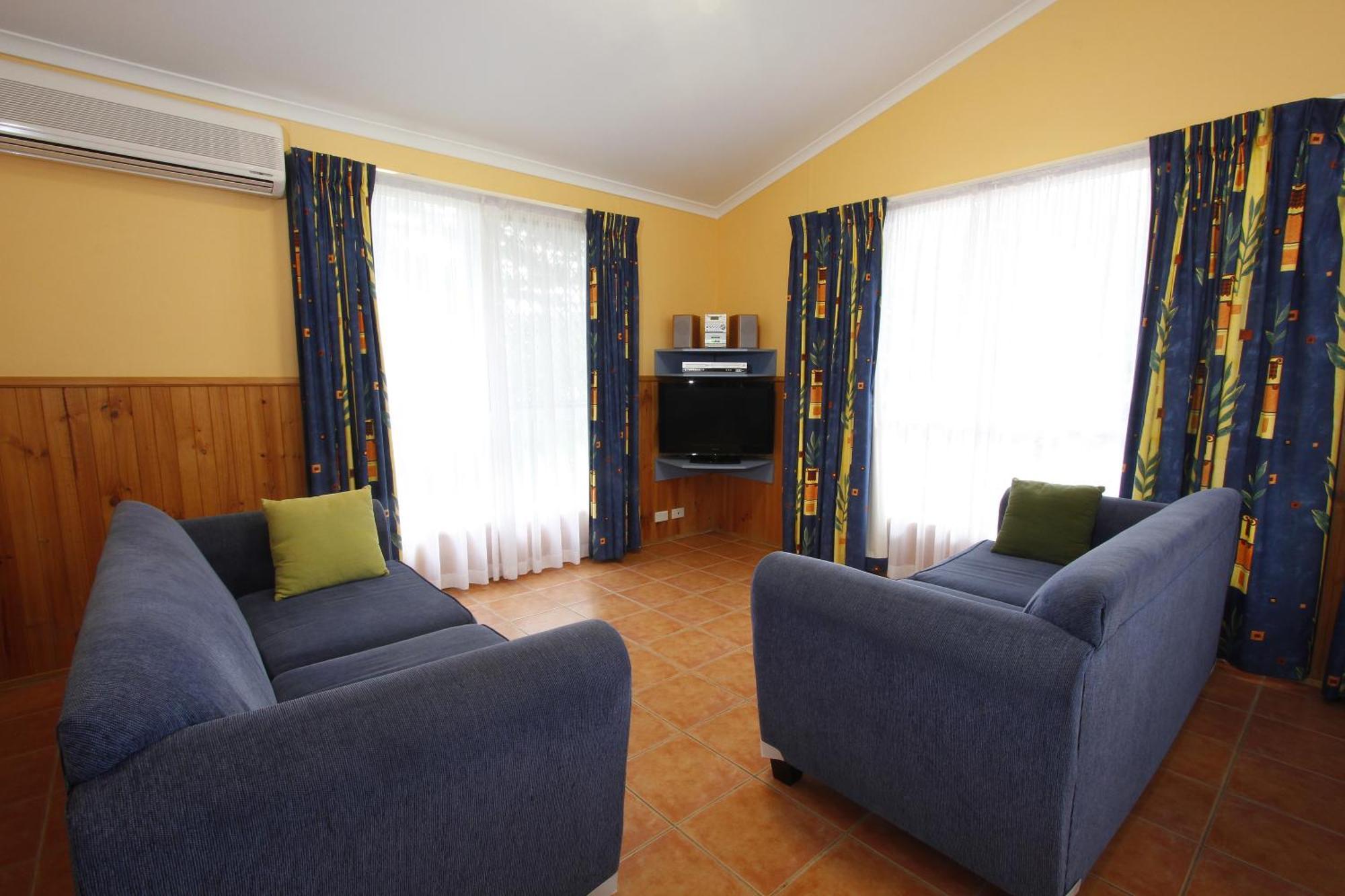 Windang Tourist Park Hotel Room photo